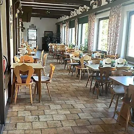 Dreischlaeger Hof *